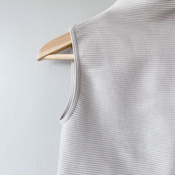 Aritzia Babaton Michael Knit Tank cream women's tops small - Picture 7 of 17